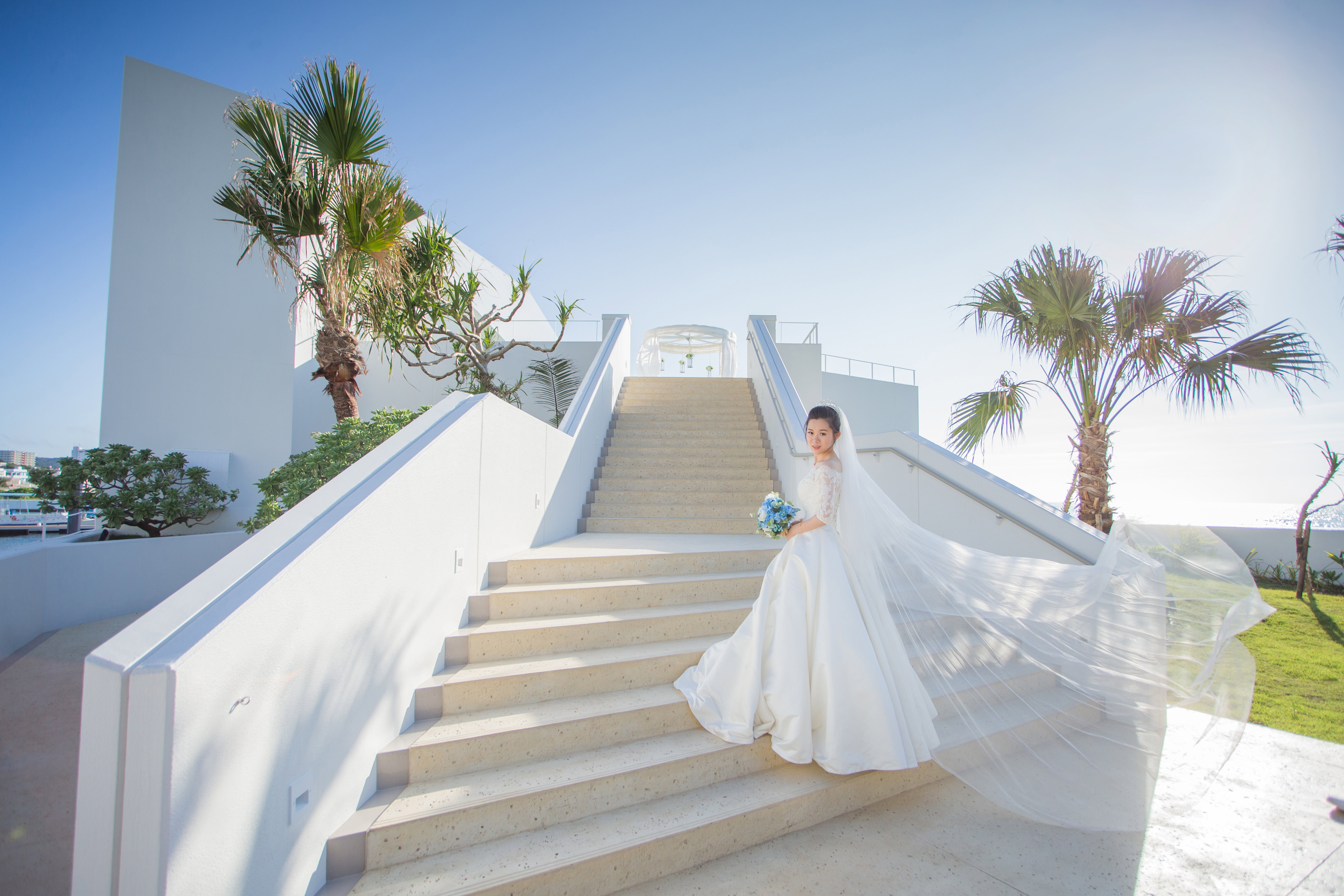 日本冲绳婚纱摄影套餐-昆明百合网全球旅拍旗舰店-百合婚礼