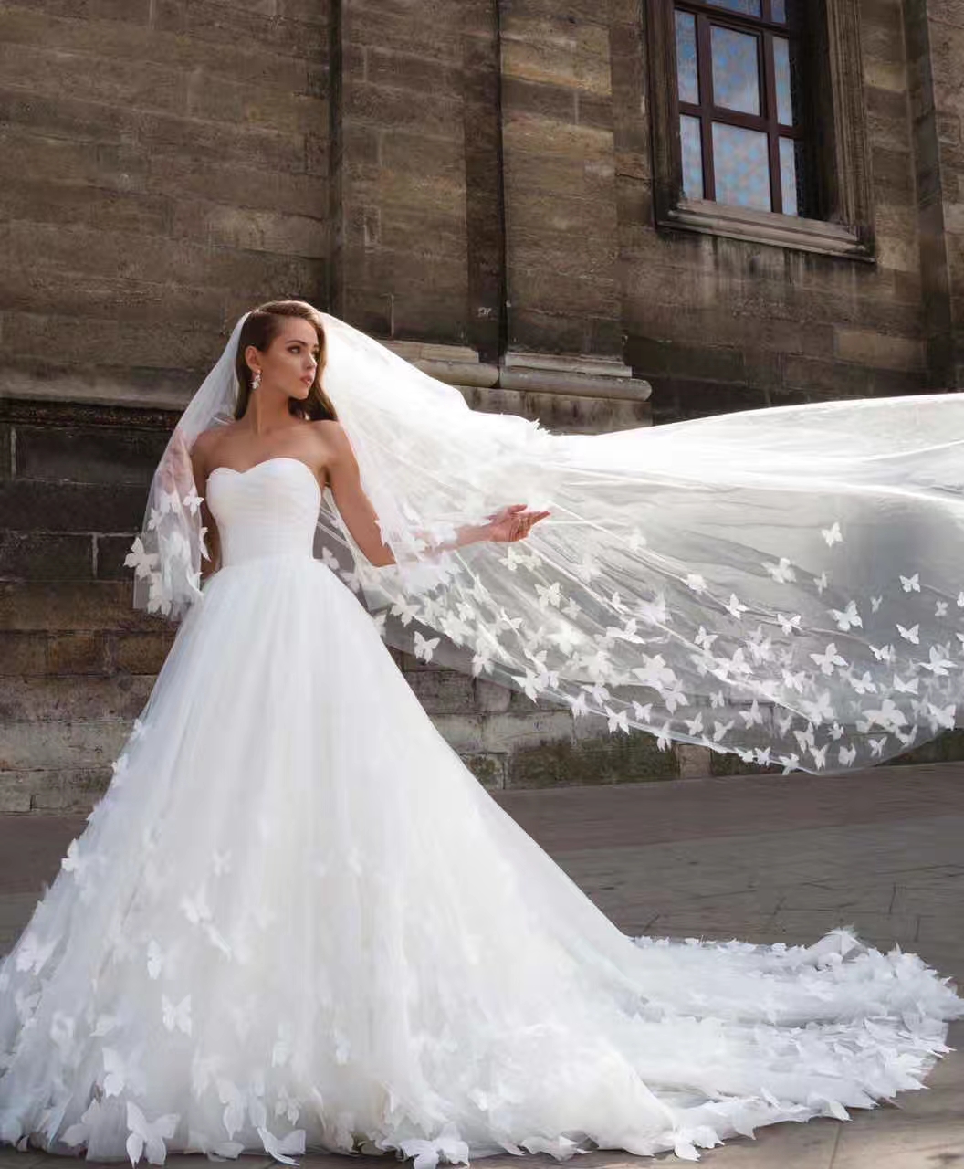 英国foreverlove婚纱礼服私人定制