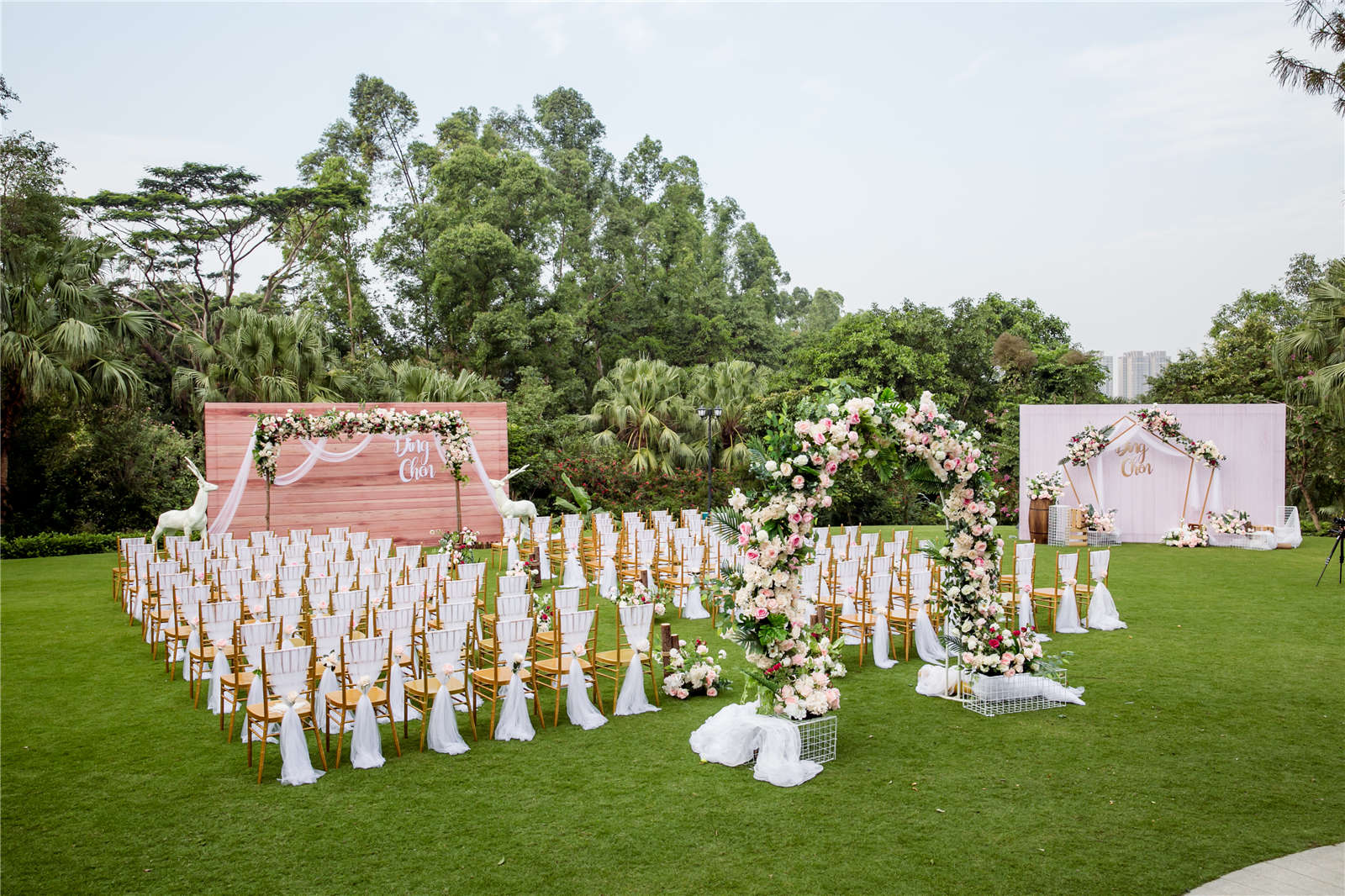 观澜湖度假酒店户外草坪婚礼