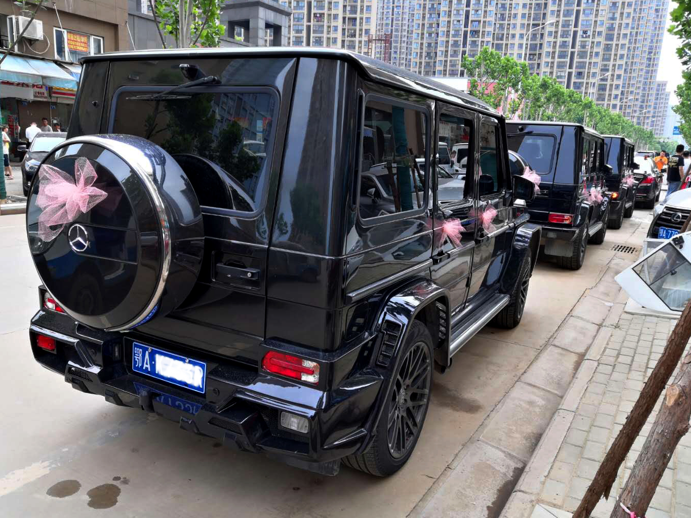武汉婚车网红奔驰大g(奔驰g500,g63)车队